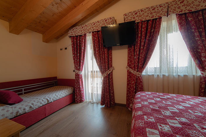 spa-hotel-ayas-camera-tripla-7